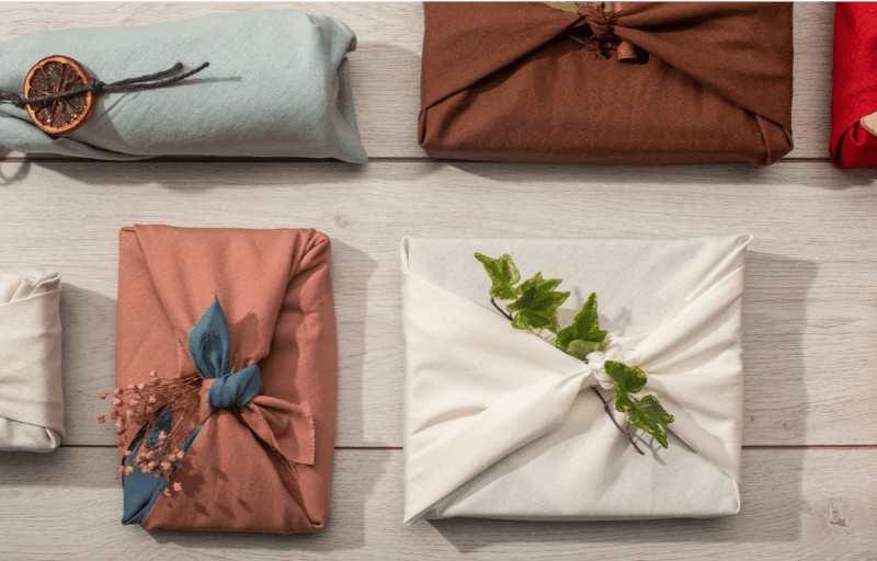 Furoshiki : l'emballage cadeau éco-friendly pour un Noël magique ! 🎁 - Si Si La Paillette