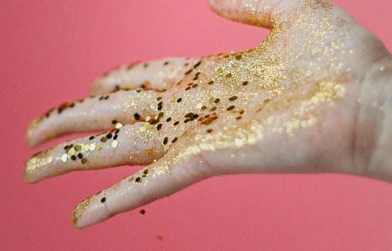 Les paillettes sont-elles interdites ?