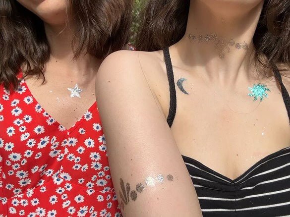 https://www.instagram.com/p/C-vJr0CiIzA/[SHARP-CAPTION]On s’est fait des nouveaux tatouages…😏

Toi aussi tu veux des tatoo plus brillants que les diam’s de la Reine d’Angleterre ?! Rendez-vous sur notre site pour découvrir nos pochoirs !

Merci Andréa & Rachelle pour les photos ❤️