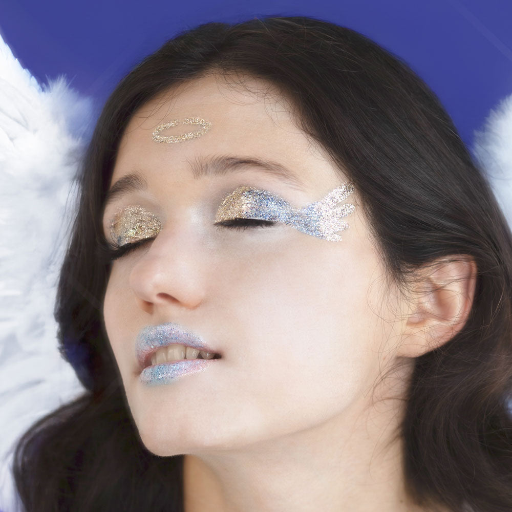 Maquillage Halloween ange réalisé avec pochoir réutilisable