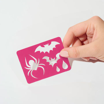 Packshot du pochoir réutilisable maquillage Halloween motif vampire