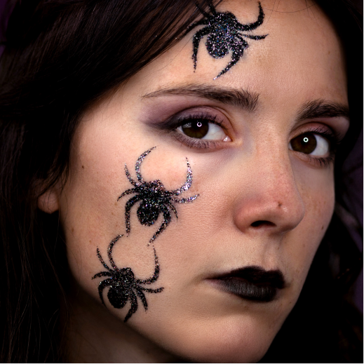 WEB Porté pochoir vampire edito mercredisco araignées